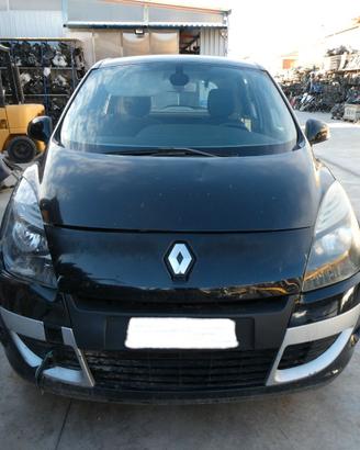 Ricambi usati per RENAULT SCENIC X-MOD 2010