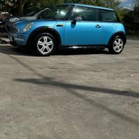 Mini One D De Luxe 1.4 tdi (Toyota)