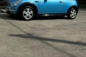 Mini One D De Luxe 1.4 tdi (Toyota)