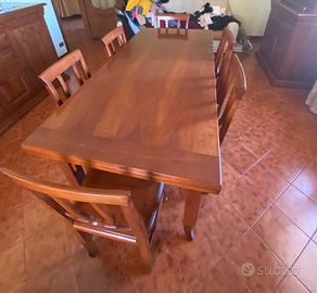 Tavolo e 6 sedie in legno massello