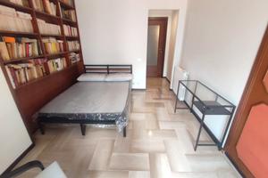 Camere singole in attico arredato Via La Marmora