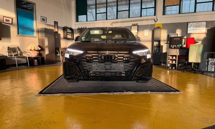 Audi S3 Sportback AUDI S3 2.0 TFSI SPORT