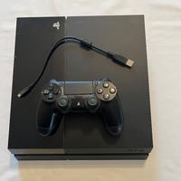 PS quattro 500 giga con joystick 9 giochi