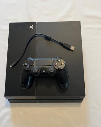 PS quattro 500 giga con joystick 9 giochi