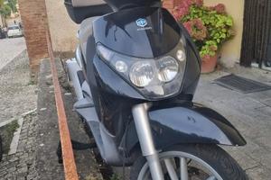 Scooter Beverly 250cc