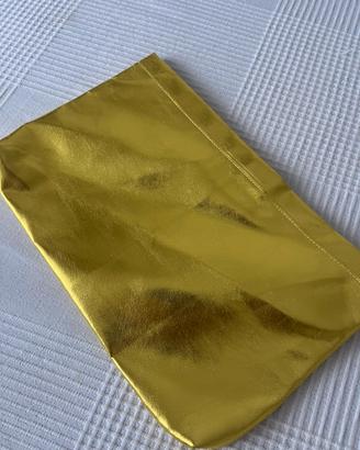 Pochette in similpelle dorata