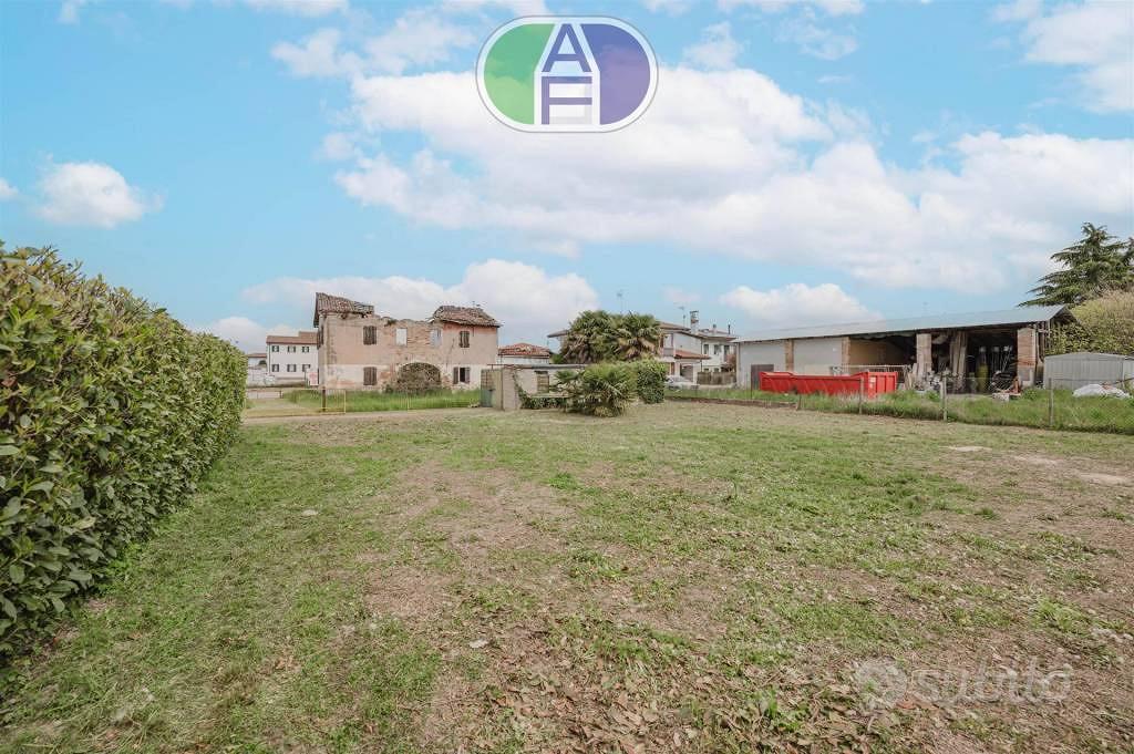 Terreno di 18 m² a Mira - Altro