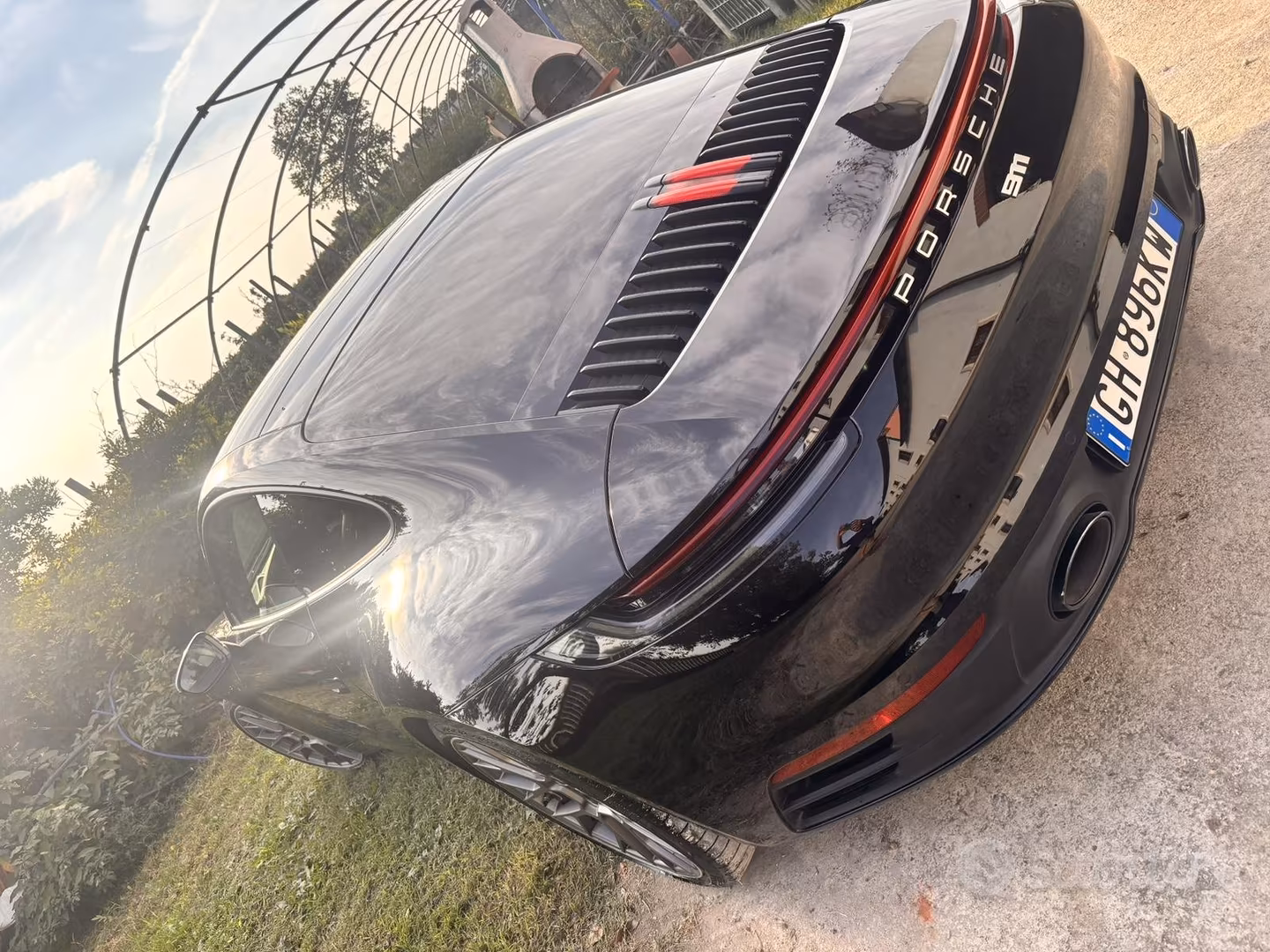 Porsche 911 (992)