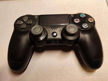 Controller originale PS4 danneggiato – per ricambi