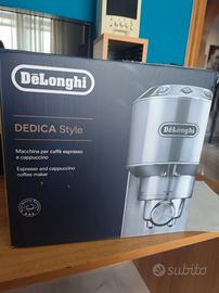 macchina caffè delonghi dedica 