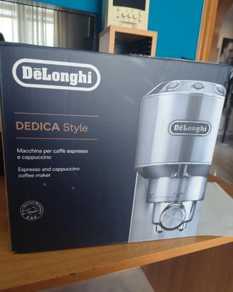 macchina caffè delonghi dedica 