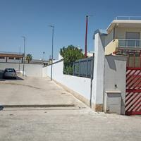 Locale 600 mq - ingresso indipendente