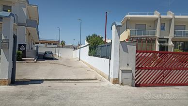 Locale 600 mq - ingresso indipendente