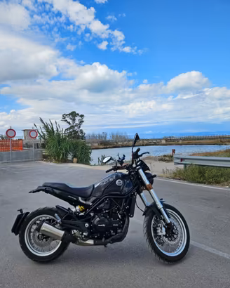 Benelli leoncino 500 trail