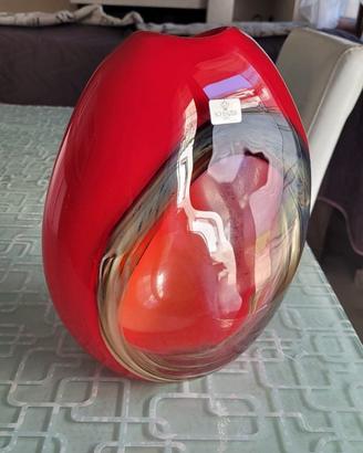 Vaso artigianale in vetro soffiato di murano