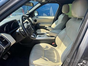 LAND ROVER Range Rover Sport 3.0 TDV6 HSE Dynami