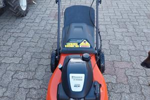 TOSAERBA HUSQVARNA LC 353 AWD