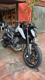 KTM 790L