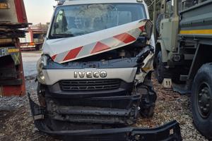 Iveco Daily 50C17 con pannello segnaletica