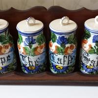 Portaspezie in legno