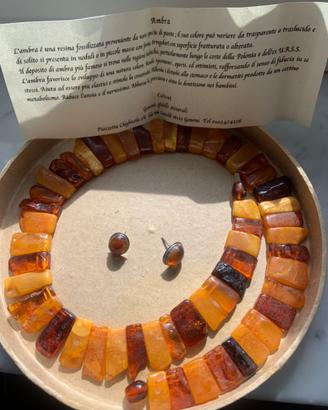Collana d’ambra con garanzia ed orecchini