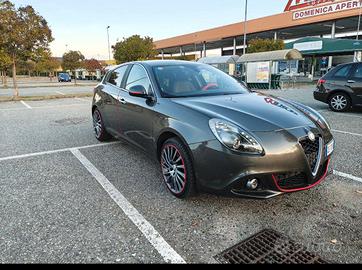 Alfa Romeo Giulietta 1.4  TB GPL  casa madre