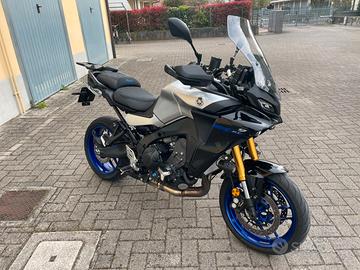 Moto Yamaha Tracer 9 GT