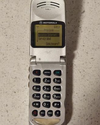 Motorola V50 con alimentatore 