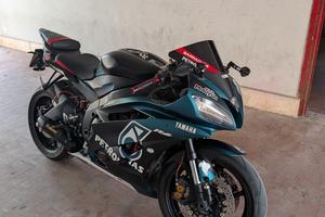 Yamaha r6 anno 2006