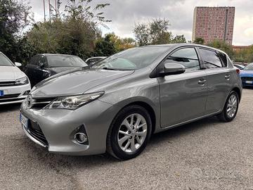 Toyota Auris 1.4 D-4D 5 porte ok neopatentati