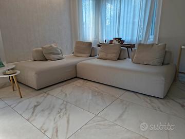 Divano jest droll di Interni Guizzardi 310x235cm