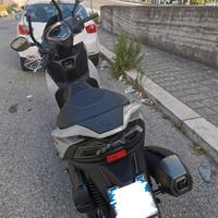 Scooter Medio COME NUOVO
