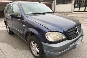 MERCEDES-BENZ ML 230 cat 167,732km senza nessun