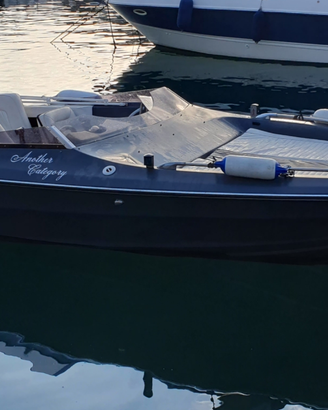 SURFER 600 e Mercury 150cv e Carrello DELTA a ROMA