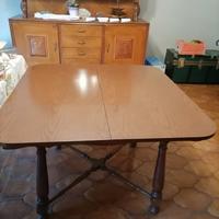 Tavolo più 4 sedie