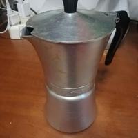 caffettiera ballarini con tazze regolabili.