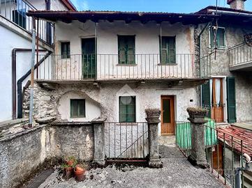 CASA SEMINDIPENDENTE A MUSSO