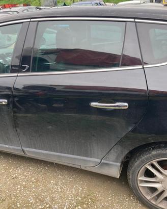 PORTIERA POSTERIORE SINISTRA LANCIA Delta 3° Seri