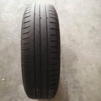 2 Treni di pneumatici estivi