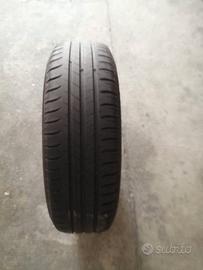 2 Treni di pneumatici estivi