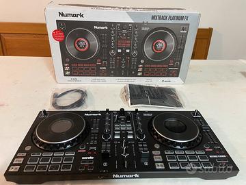 Numark Mixtrack Platinum FX Controller DJ 4 Deck