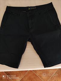 Pantaloncino blu in buono stato