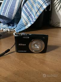 Nikon coolpix A100