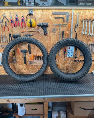 Mitas Enduro 90/90-21 e 140/80-18