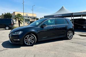 Volkswagen Golf 1.6 TDI 110 CV 5p. Sport R-LINE / 