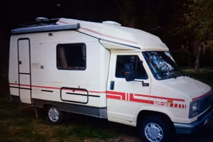 camper semintegrale 5 posti letto