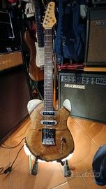 Chitarra legno e resina