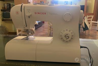 Macchina da cucire SINGER TRADITION 2282