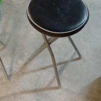 Sgabelli e sdraio per giardino e spiaggia 