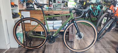 🚴 Gravel Shimano GRX KROSS Esker 4.0